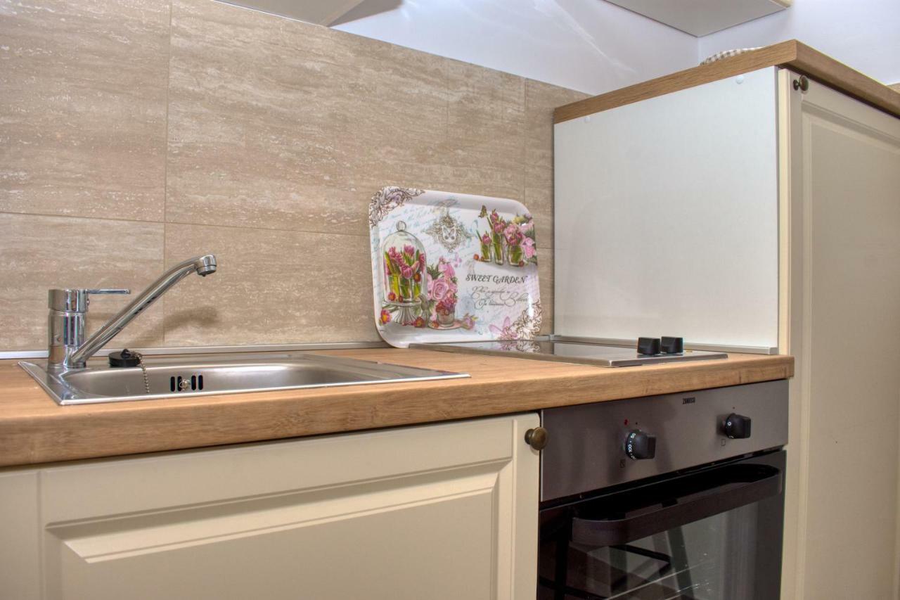 Apartman Ante Sukosan Bagian luar foto
