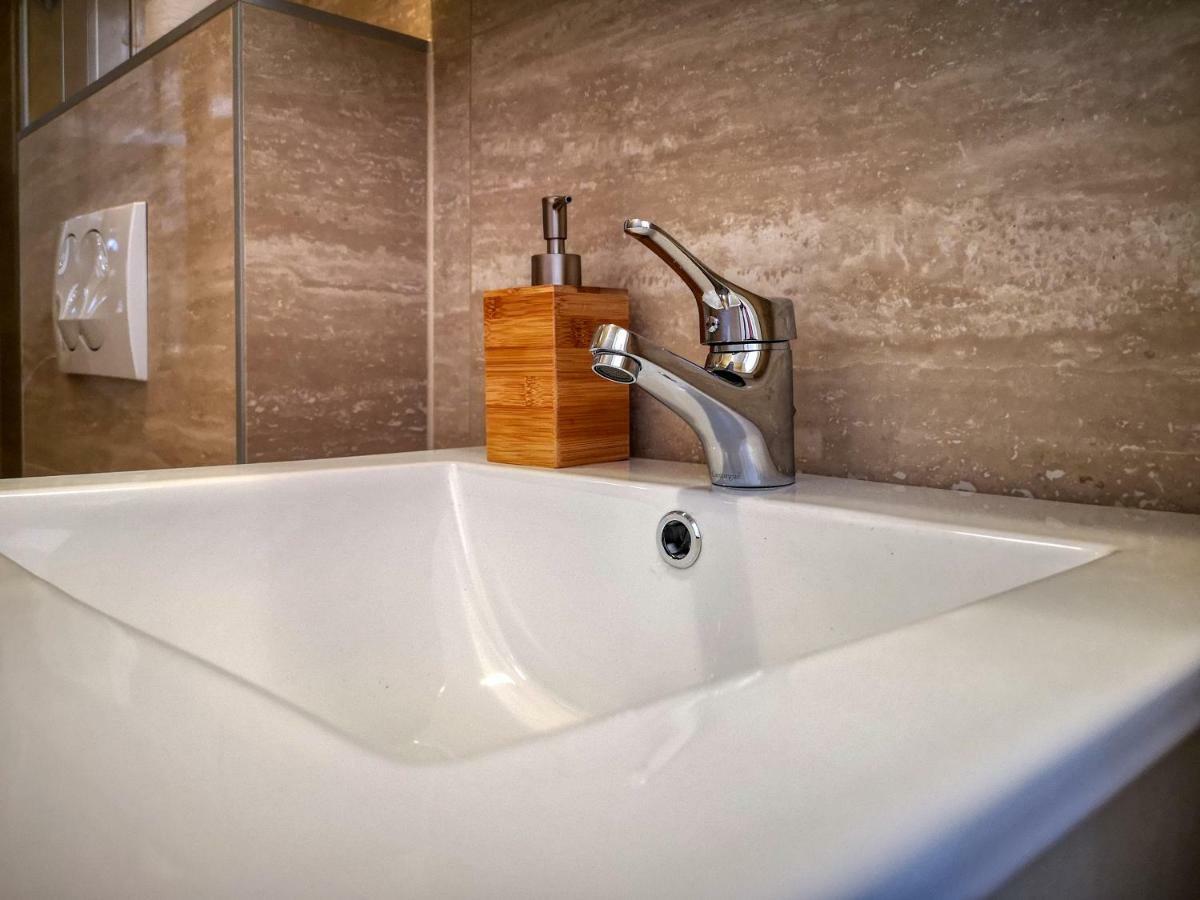 Apartman Ante Sukosan Bagian luar foto