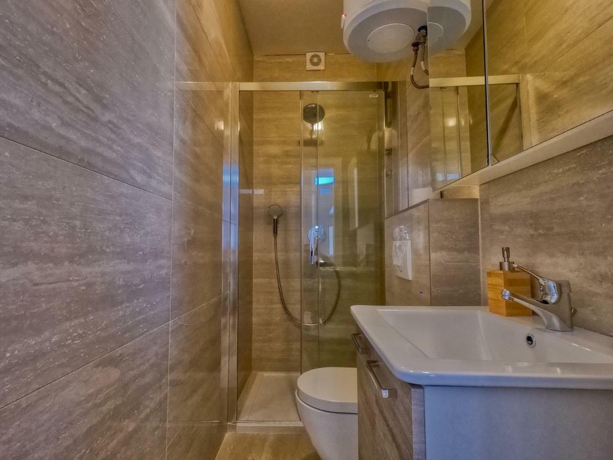 Apartman Ante Sukosan Bagian luar foto