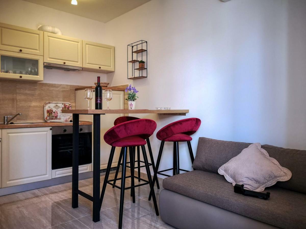 Apartman Ante Sukosan Bagian luar foto